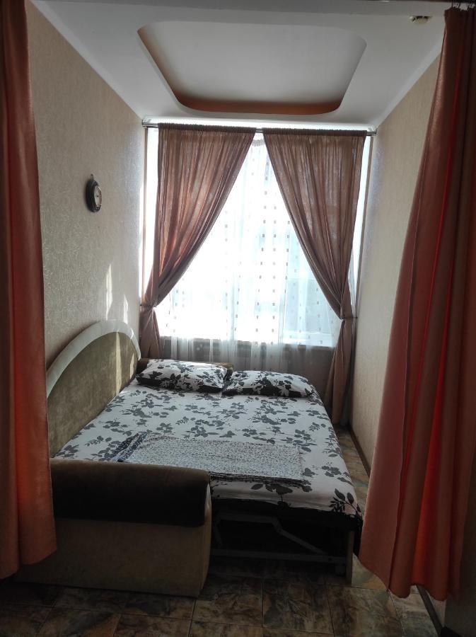 Apart-Otel'"Tsarskoe-Selo" 波尔塔瓦 外观 照片